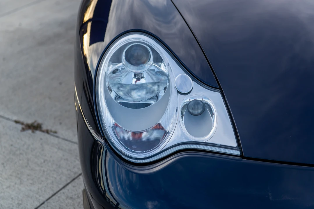 2001 Porsche 996 Turbo - Image 20 of 31