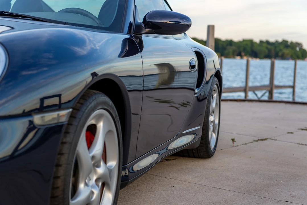 2001 Porsche 996 Turbo - Image 16 of 31