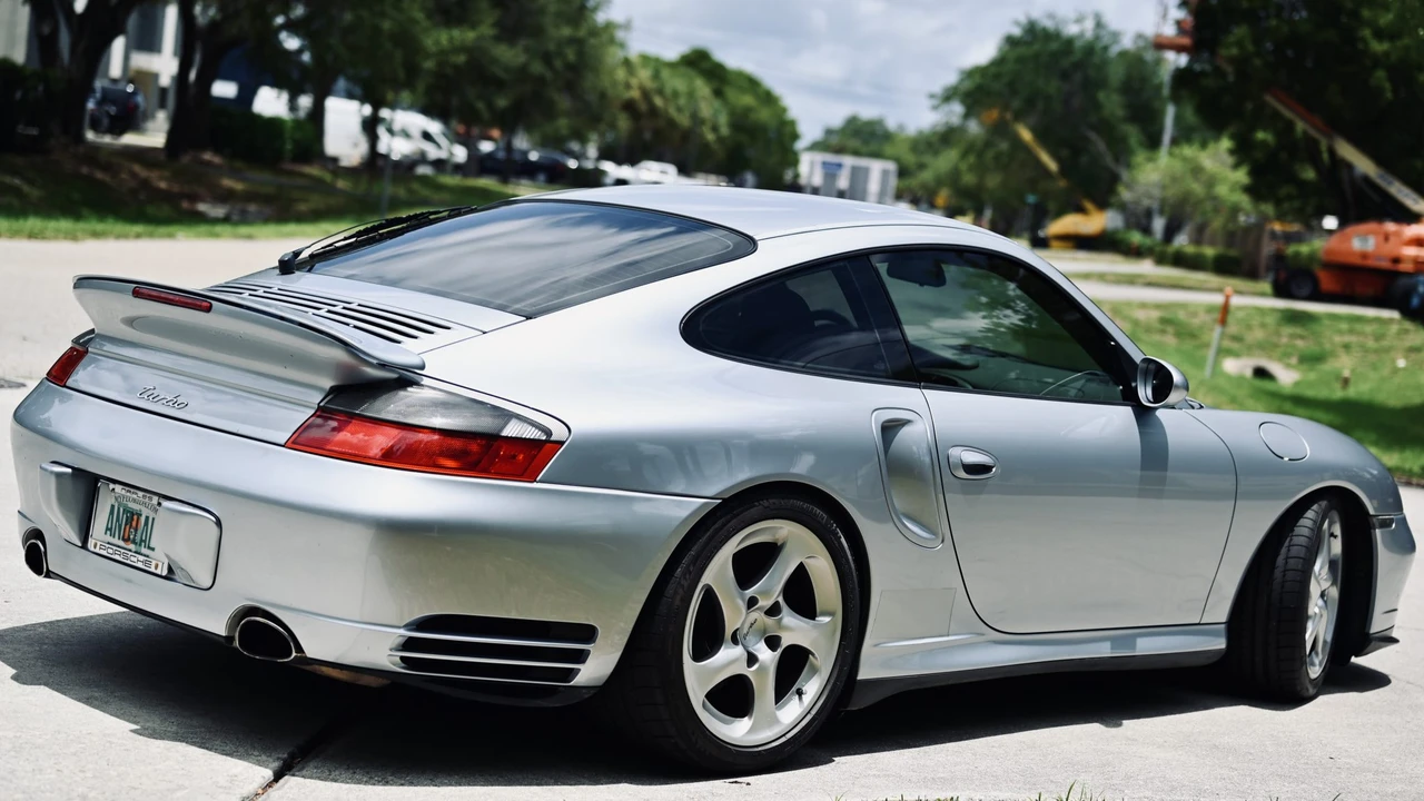 2001 Porsche 996 Turbo - Image 8 of 31