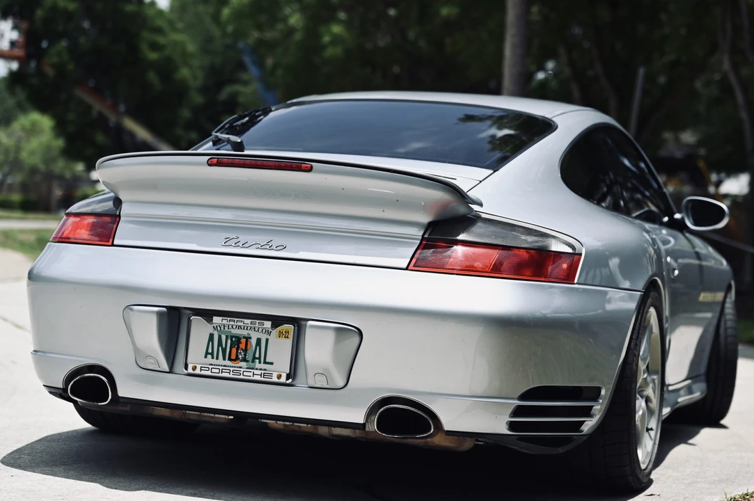 2001 Porsche 996 Turbo - Image 7 of 31