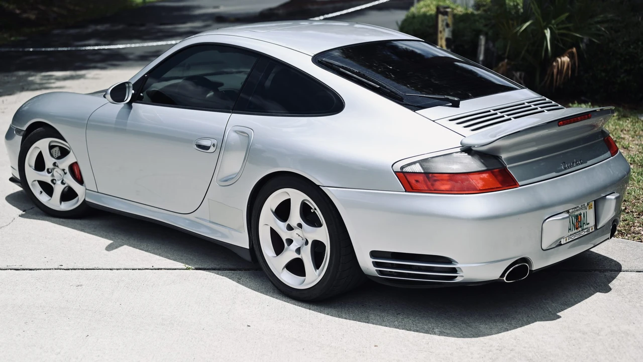 2001 Porsche 996 Turbo - Image 5 of 31