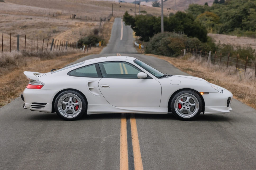 2001 Porsche 996 Turbo - Image 13 of 31