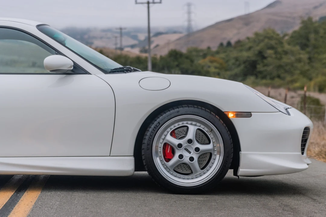 2001 Porsche 996 Turbo - Image 25 of 31