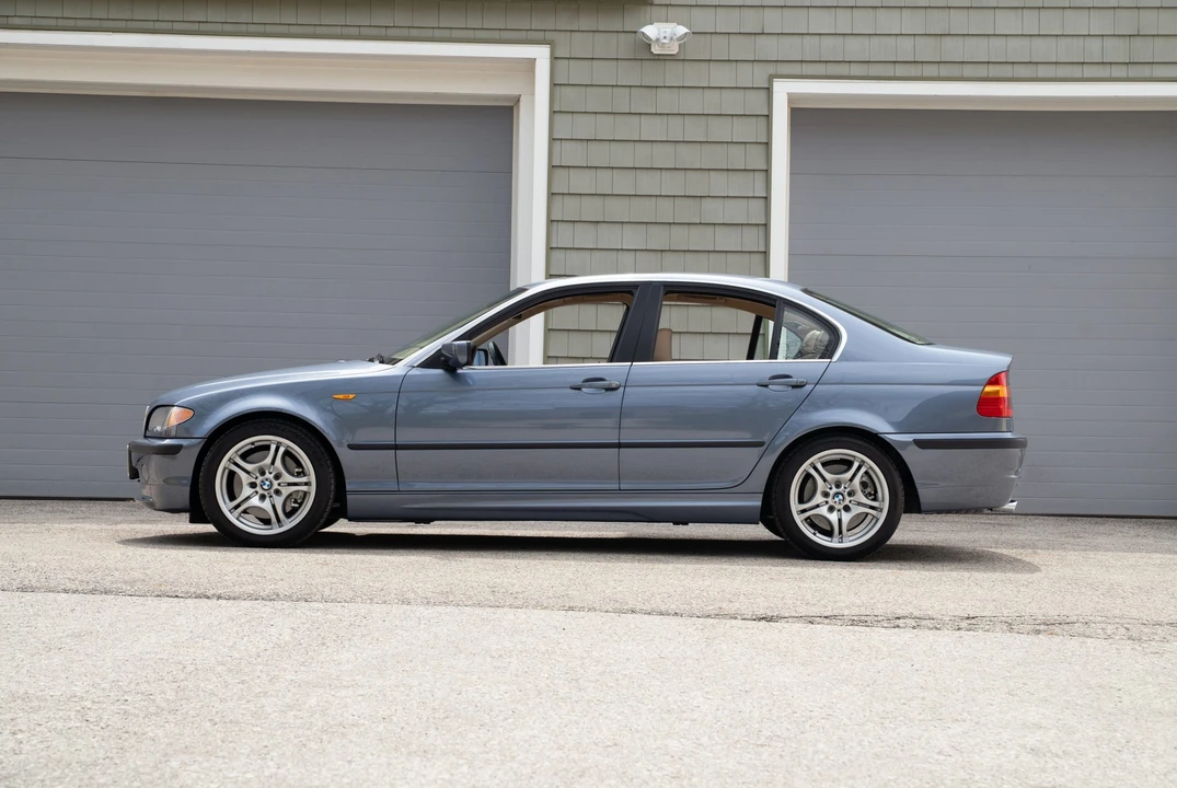 2002 BMW E46 330i & 330Ci - Image 9 of 31