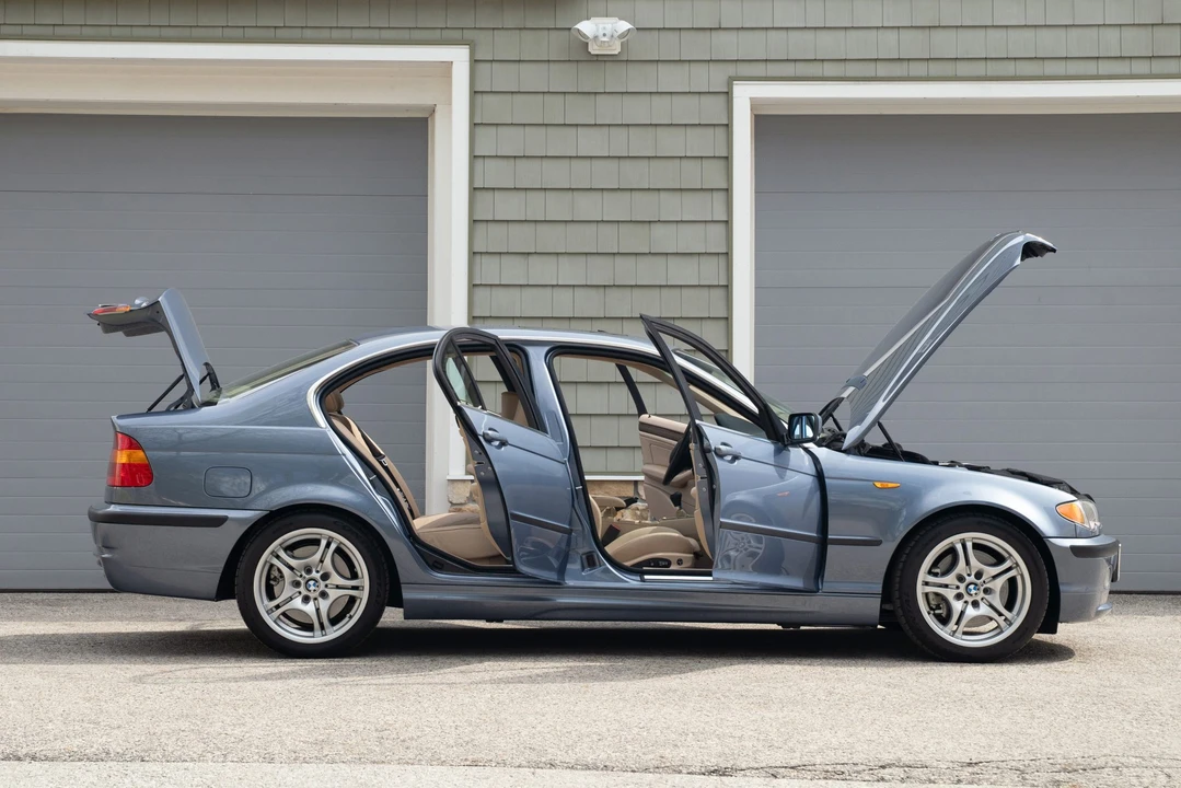 2002 BMW E46 330i & 330Ci - Image 19 of 31