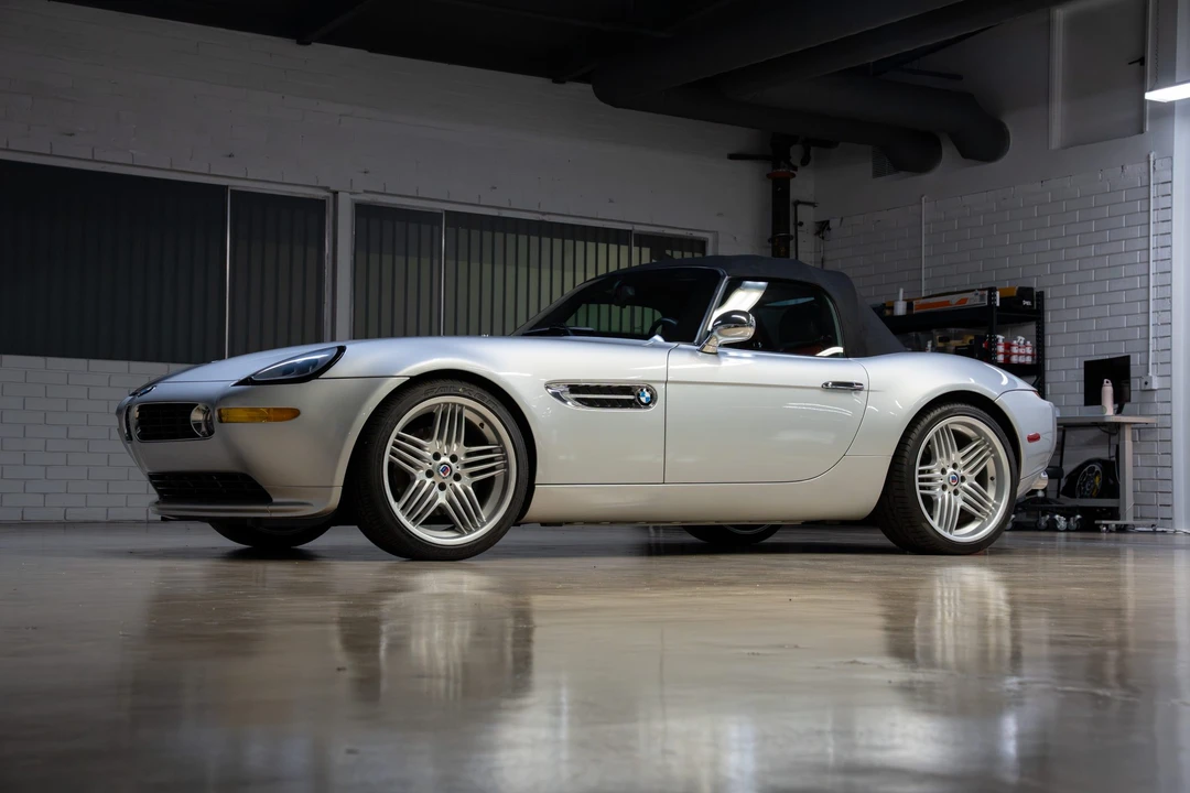 2002 BMW Z8 - Image 16 of 31