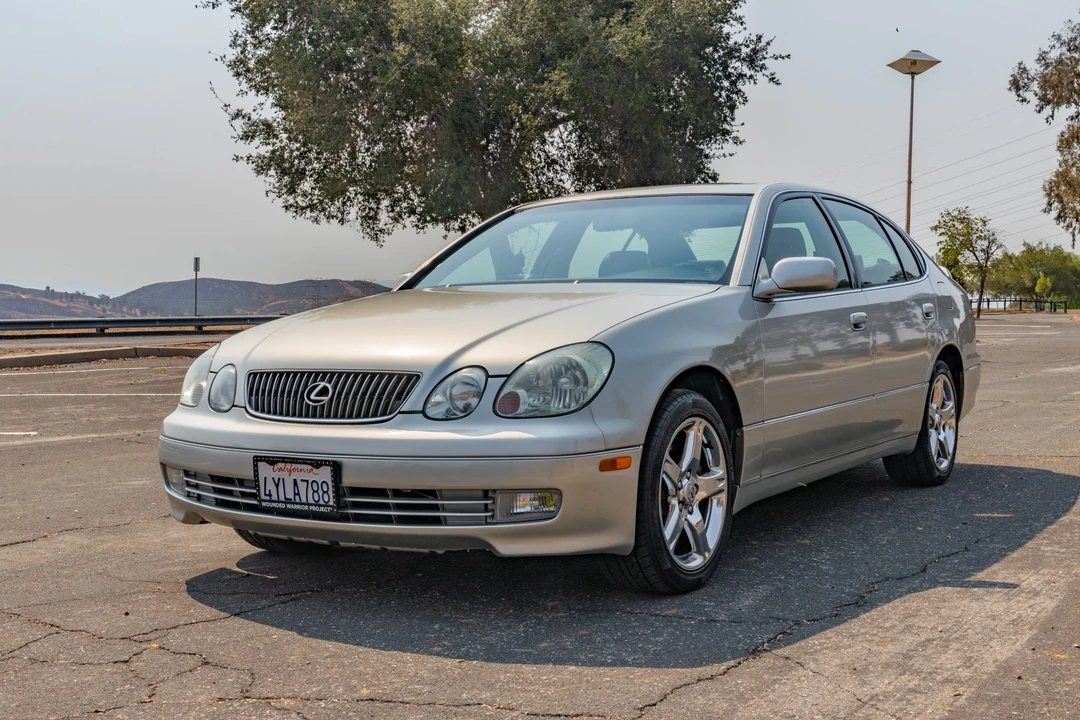 2002 Lexus GS 2nd Gen - Image 2 of 31