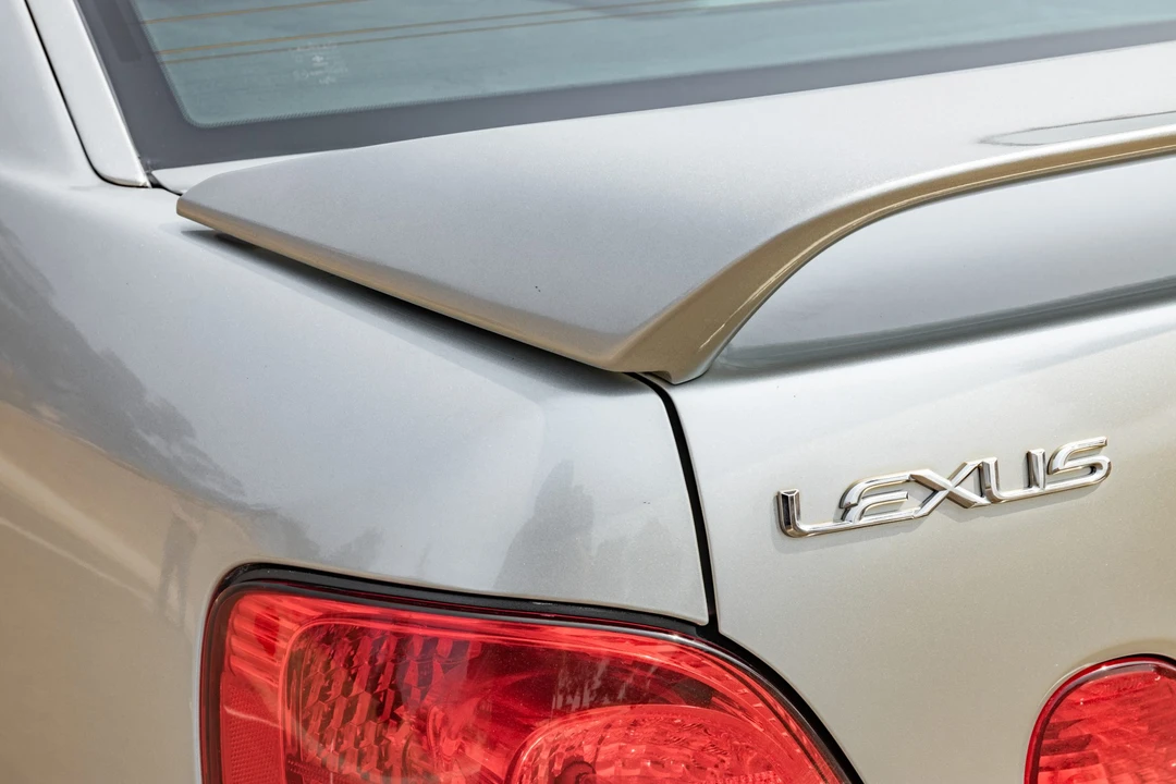 2002 Lexus GS 2nd Gen - Image 24 of 31
