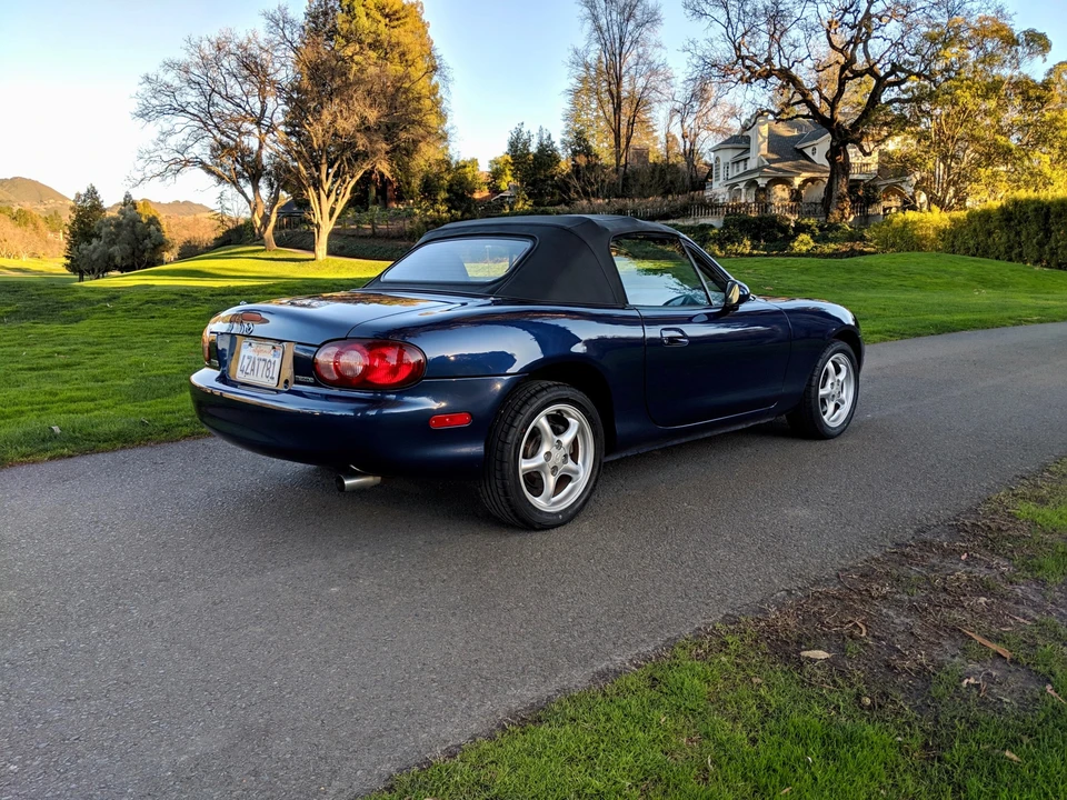 2002 Mazda NB MX-5 Miata - Image 6 of 31