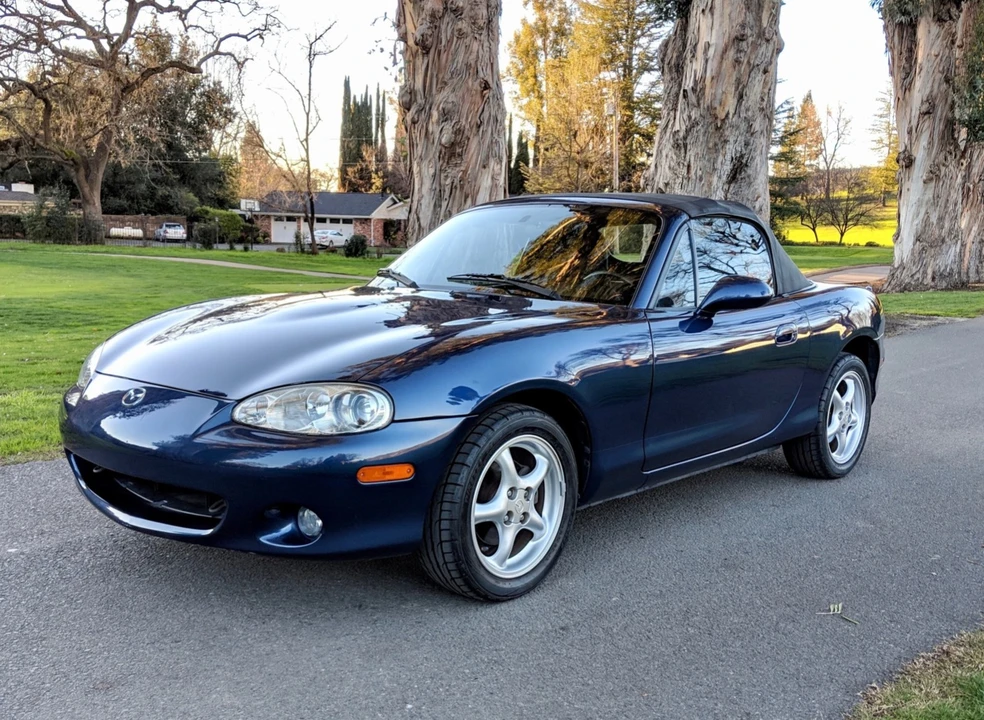 2002 Mazda NB MX-5 Miata - Image 2 of 31