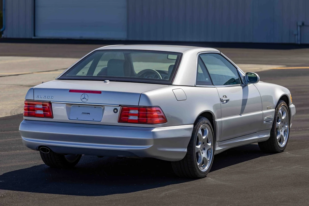 2002 Mercedes-Benz R230 SL-Class - Image 24 of 31