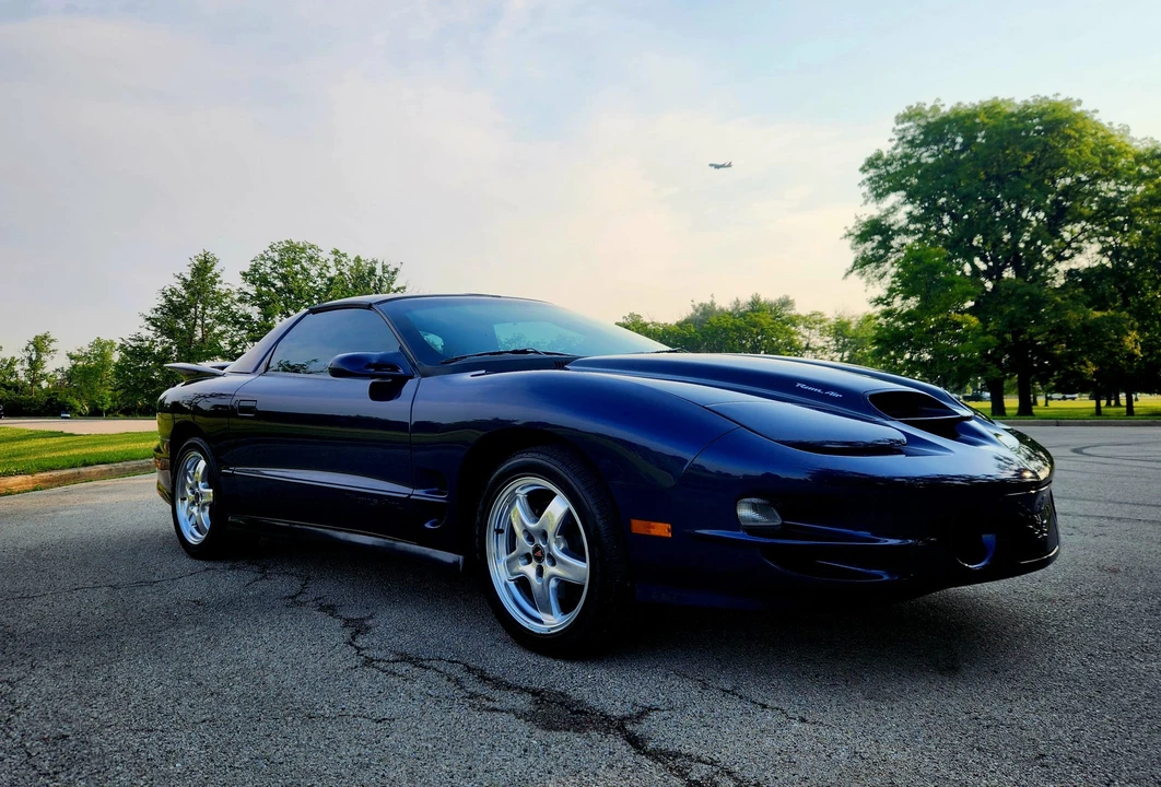 2002 Pontiac Firebird Trans Am 4th Gen - Image 2 of 31
