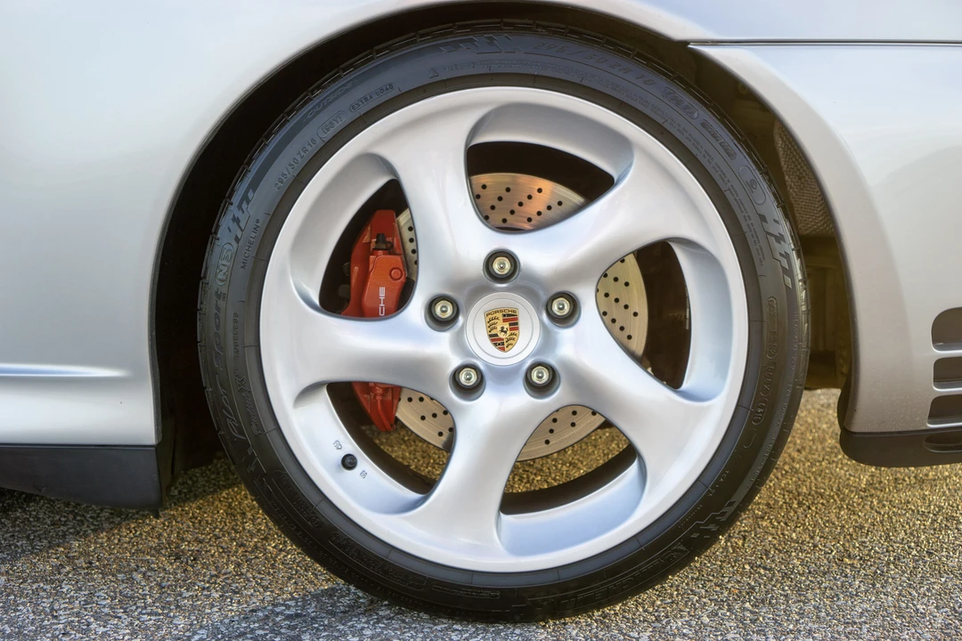 2002 Porsche 996 Carrera 4S - Image 29 of 31