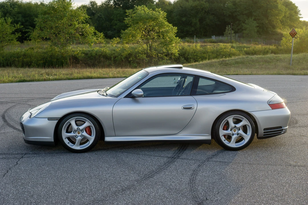 2002 Porsche 996 Carrera 4S - Image 24 of 31