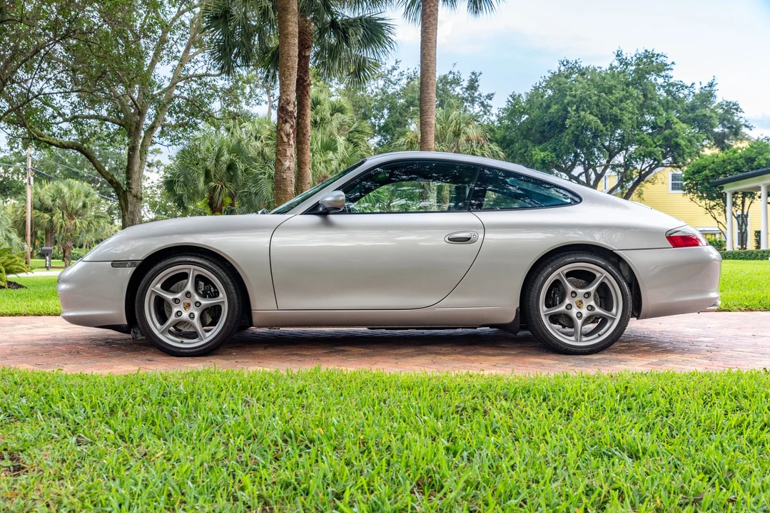 2002 Porsche 996 Carrera - Image 2 of 31