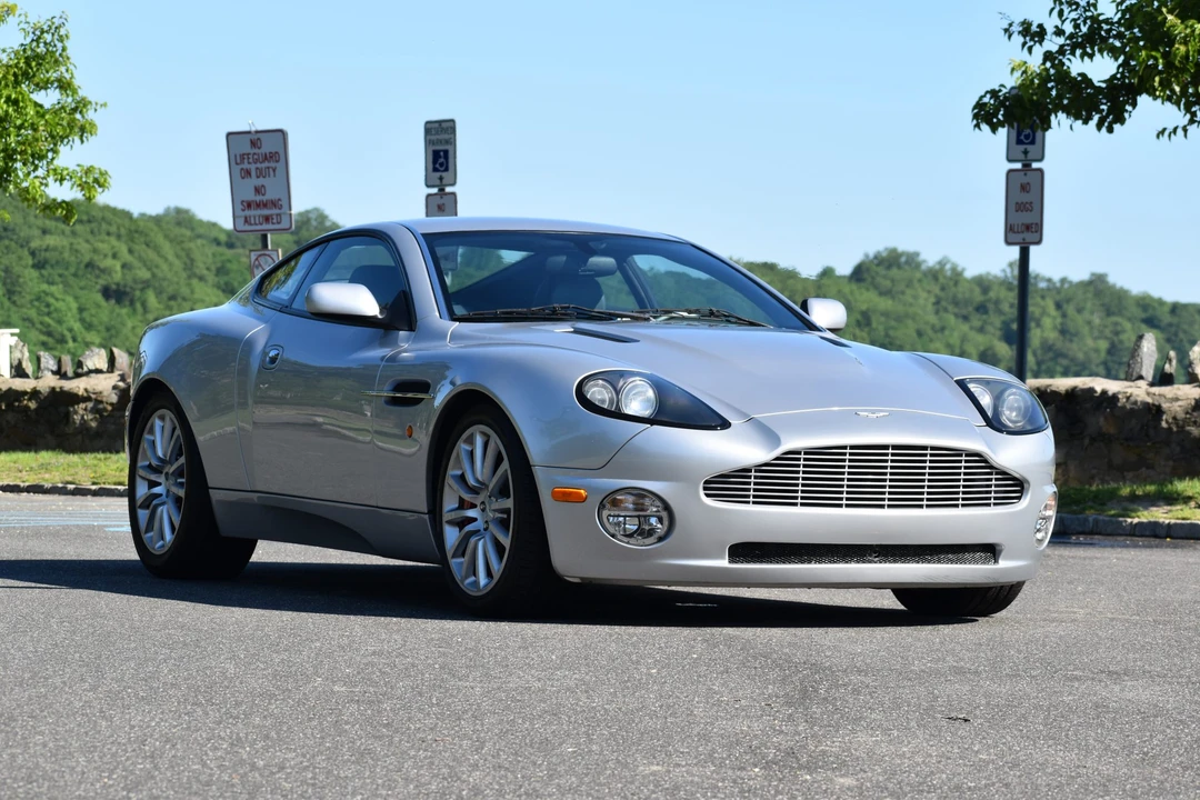 2003 Aston Martin Vanquish 1st Gen - Image 4 of 31