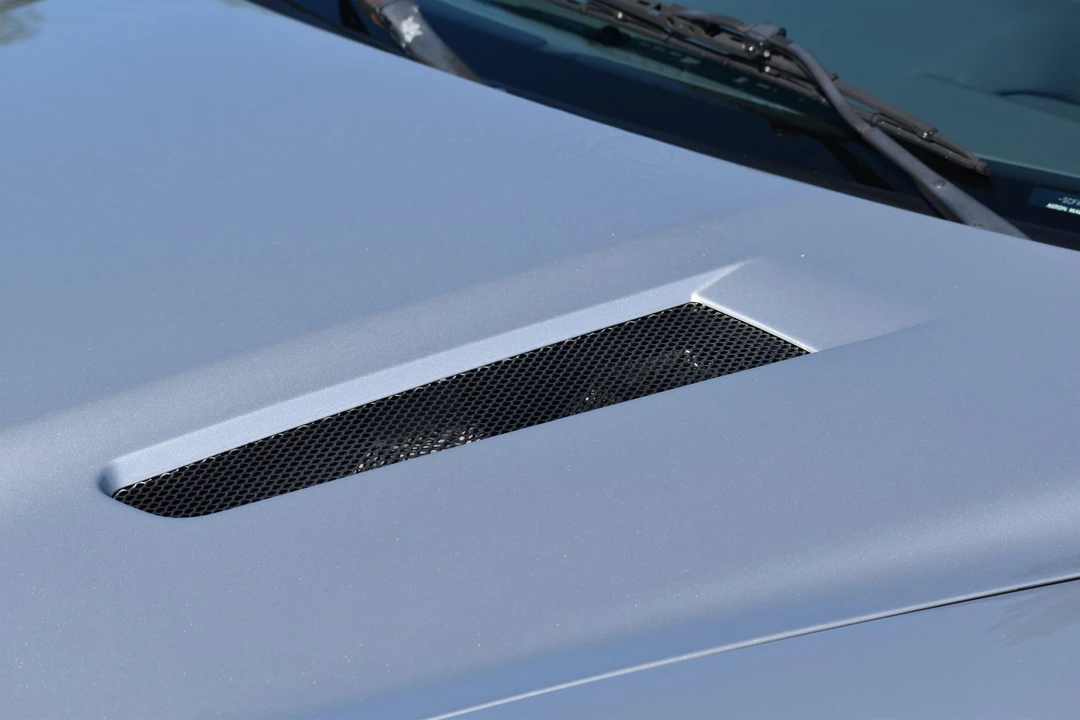 2003 Aston Martin Vanquish 1st Gen - Image 24 of 31