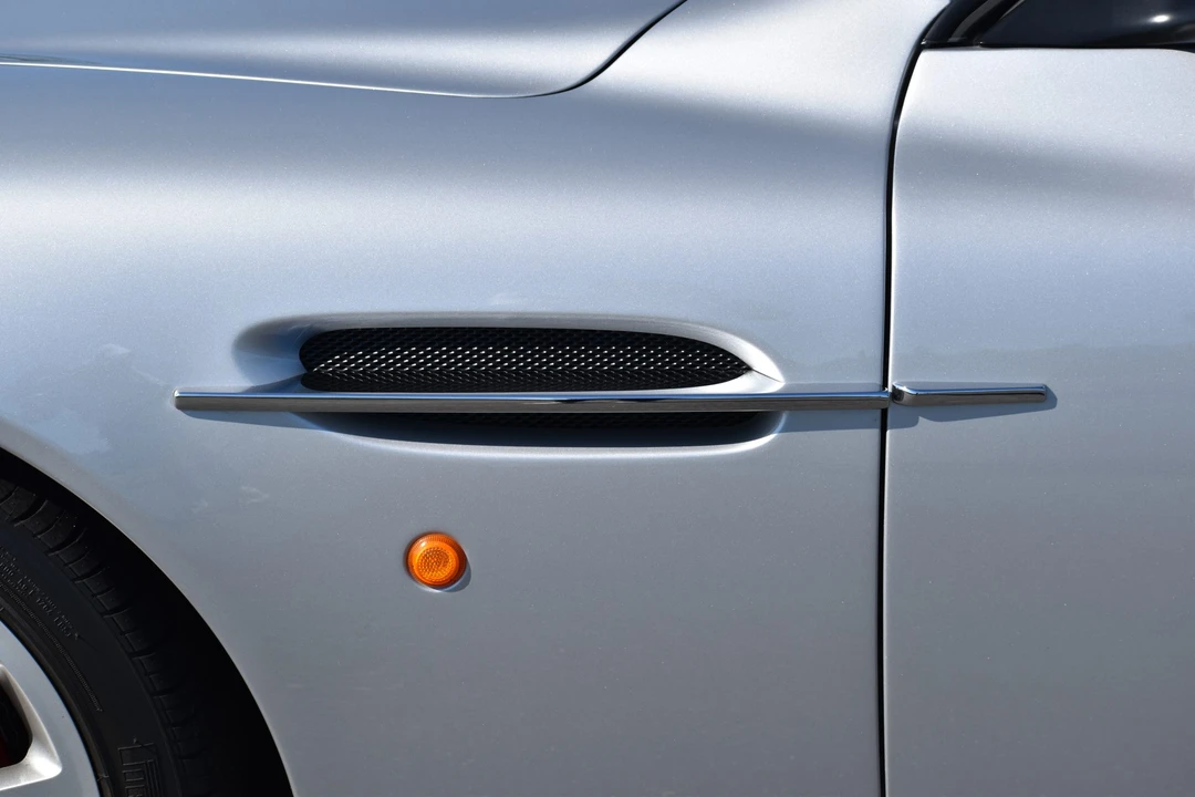 2003 Aston Martin Vanquish 1st Gen - Image 21 of 31