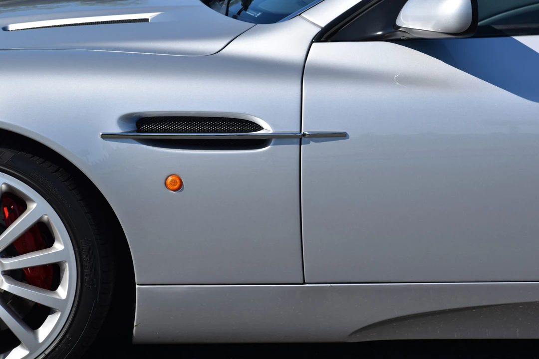 2003 Aston Martin Vanquish 1st Gen - Image 20 of 31