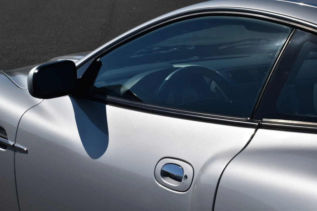 2003 Aston Martin Vanquish 1st Gen - Image 11 of 31