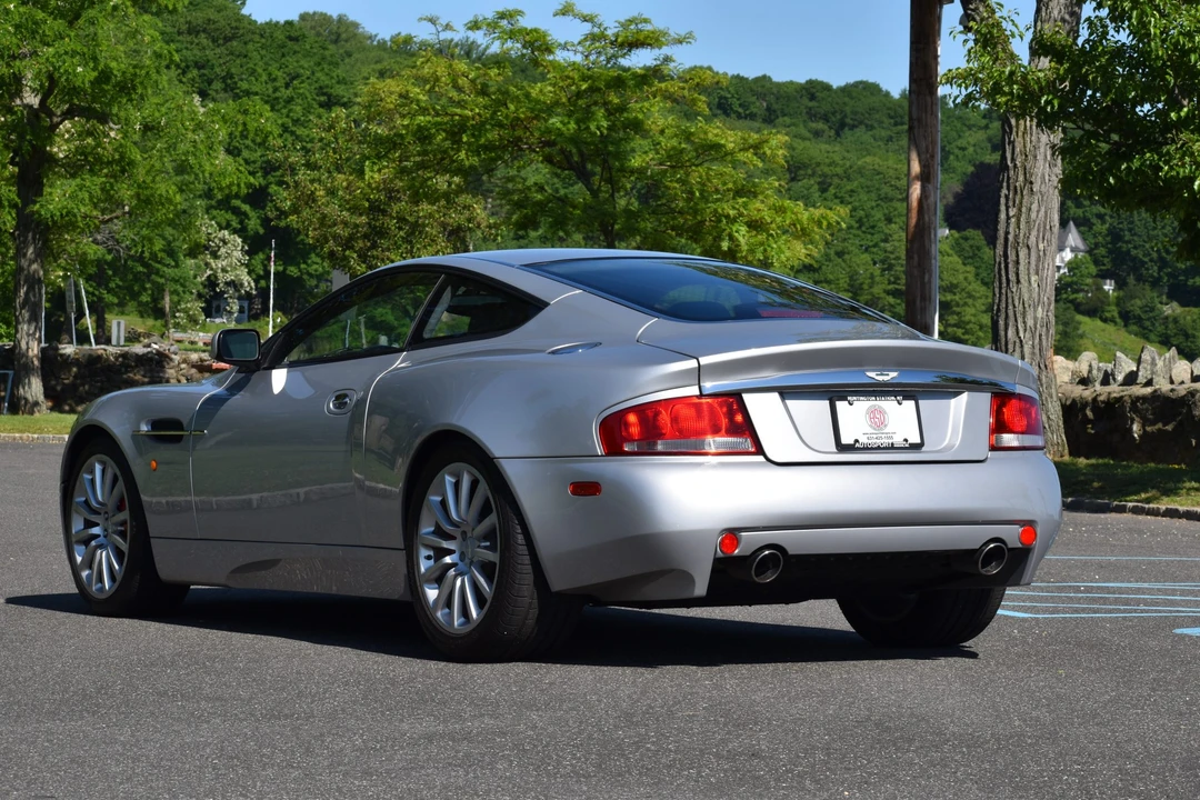 2003 Aston Martin Vanquish 1st Gen - Image 8 of 31