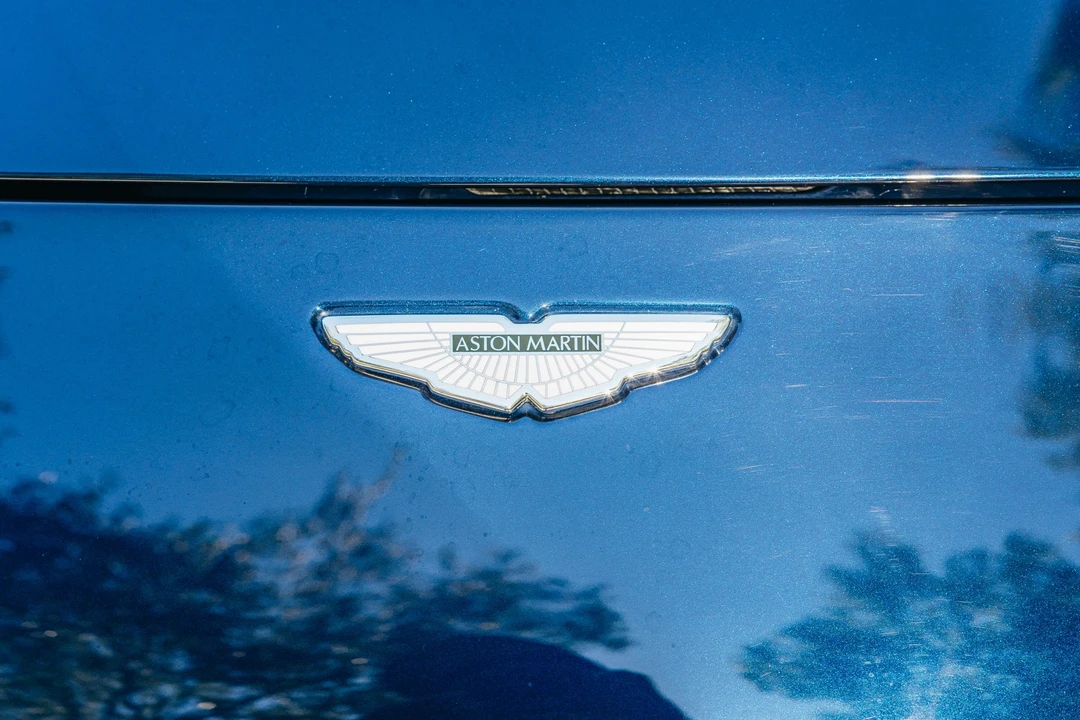 2003 Aston Martin Vanquish 1st Gen - Image 20 of 31