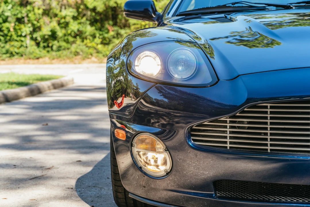 2003 Aston Martin Vanquish 1st Gen - Image 21 of 31
