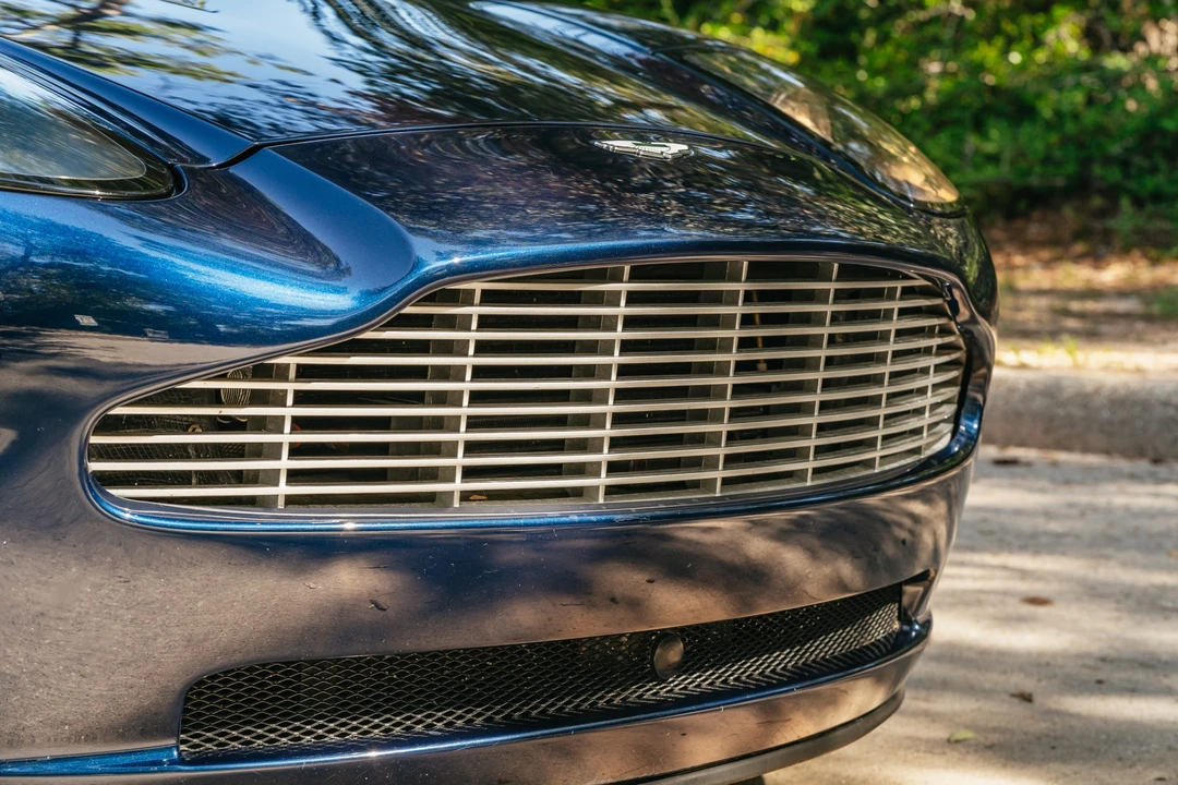 2003 Aston Martin Vanquish 1st Gen - Image 18 of 31