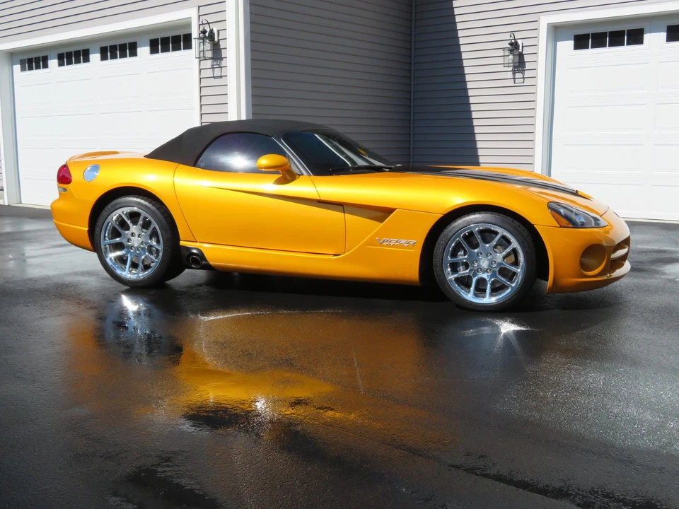 2003 Dodge Viper 3rd Gen - Image 9 of 31