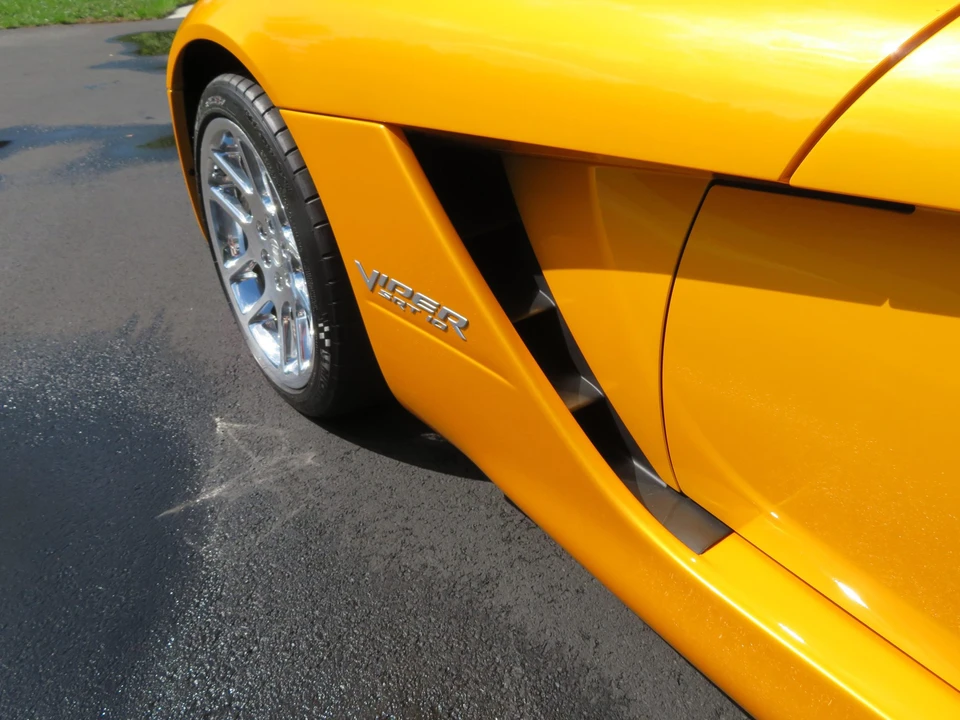 2003 Dodge Viper 3rd Gen - Image 26 of 31