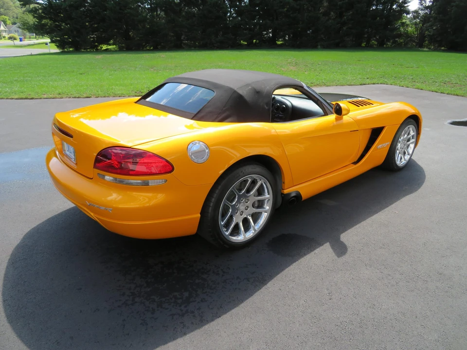 2003 Dodge Viper 3rd Gen - Image 7 of 31