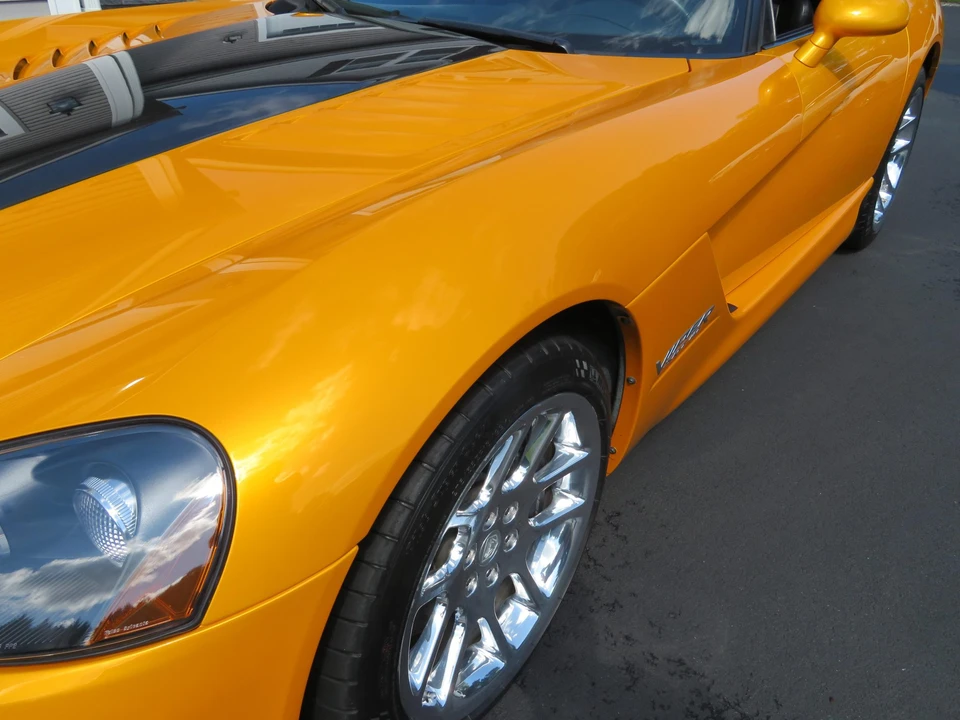2003 Dodge Viper 3rd Gen - Image 23 of 31