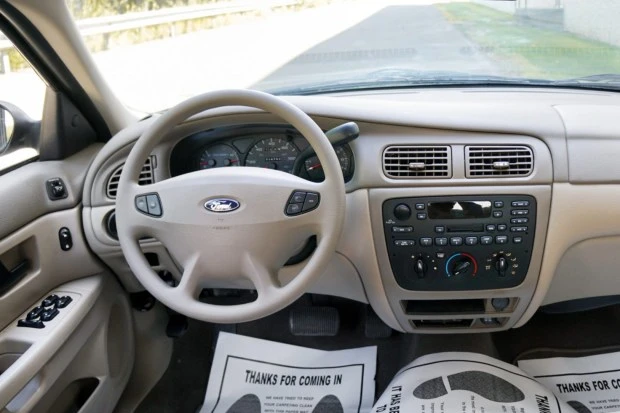 2003 Ford Taurus 4th Gen - Image 5 of 7