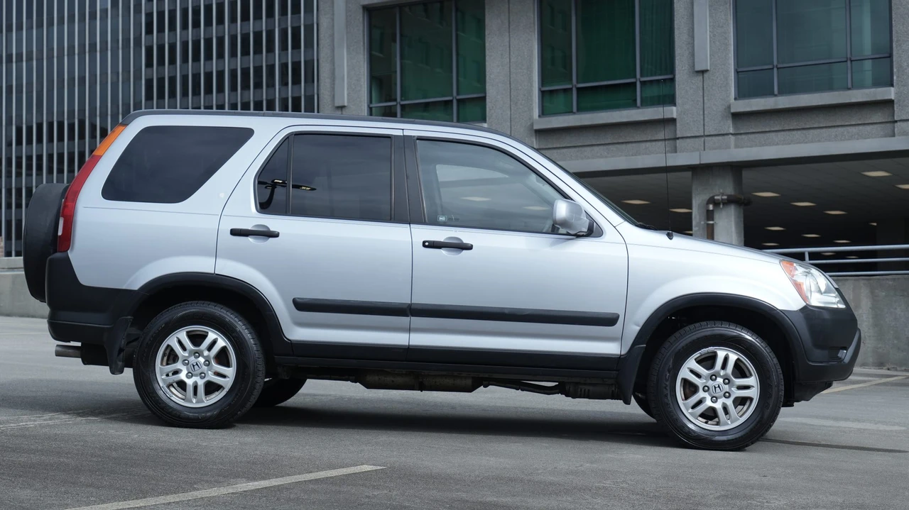 2003 Honda CR-V 2nd Gen - Image 18 of 31