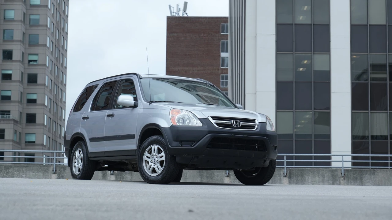 2003 Honda CR-V 2nd Gen - Image 25 of 31