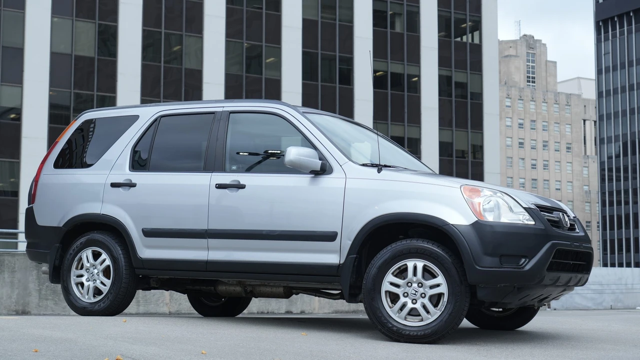 2003 Honda CR-V 2nd Gen - Image 19 of 31
