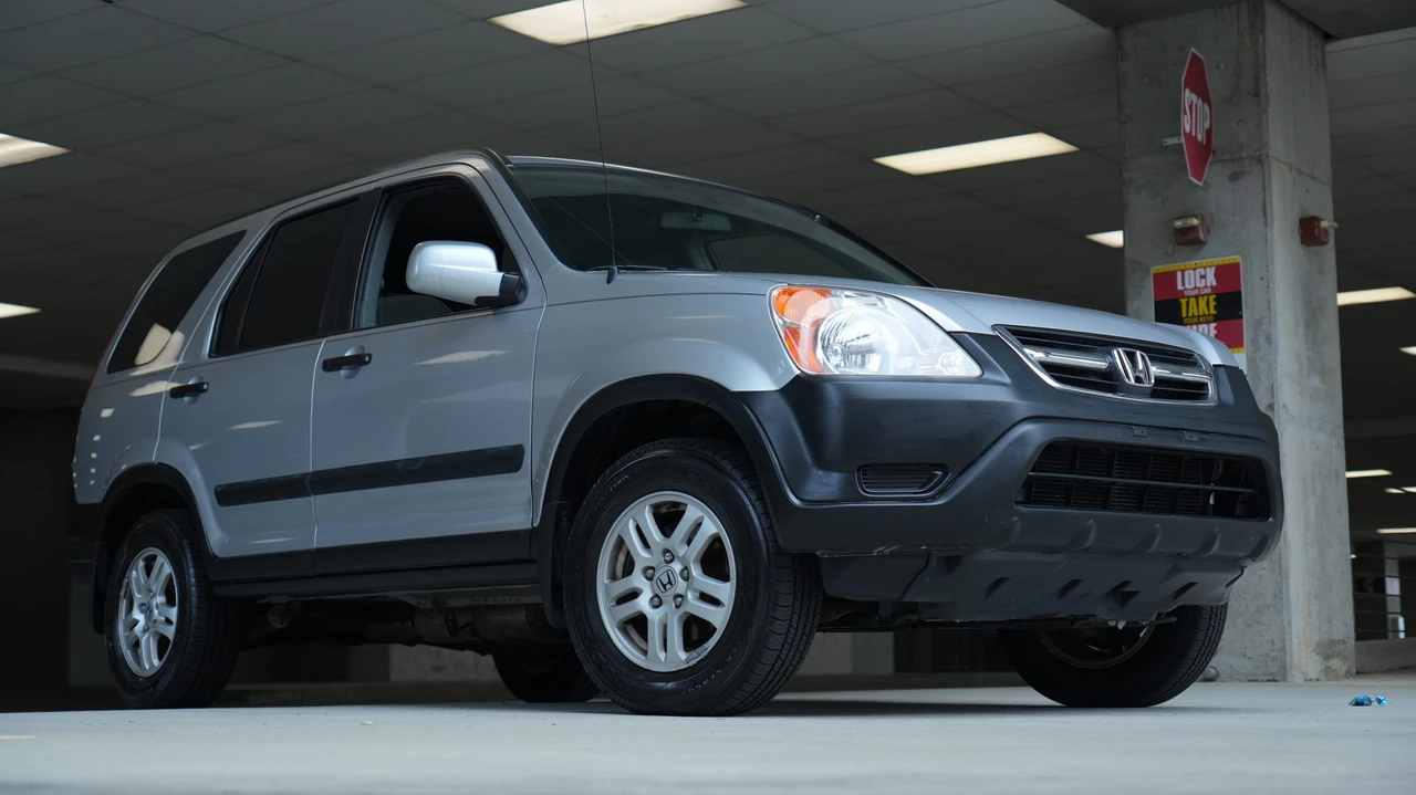 2003 Honda CR-V 2nd Gen - Image 6 of 31