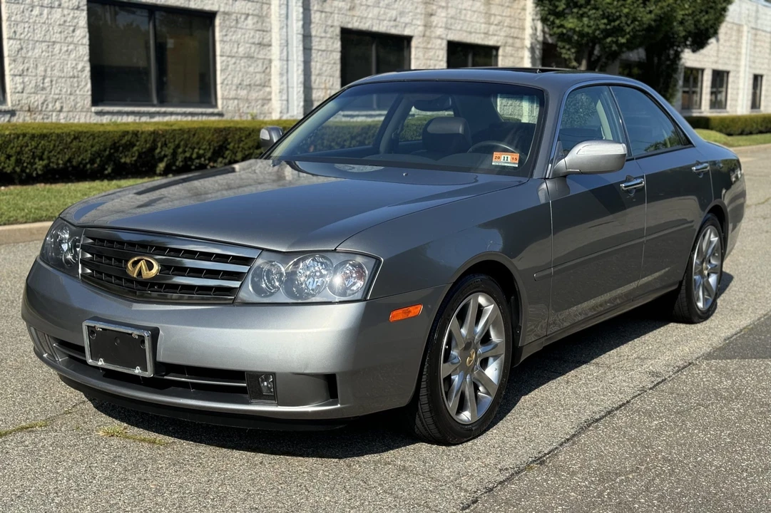 2003 Infiniti M 2nd Gen - Image 2 of 31