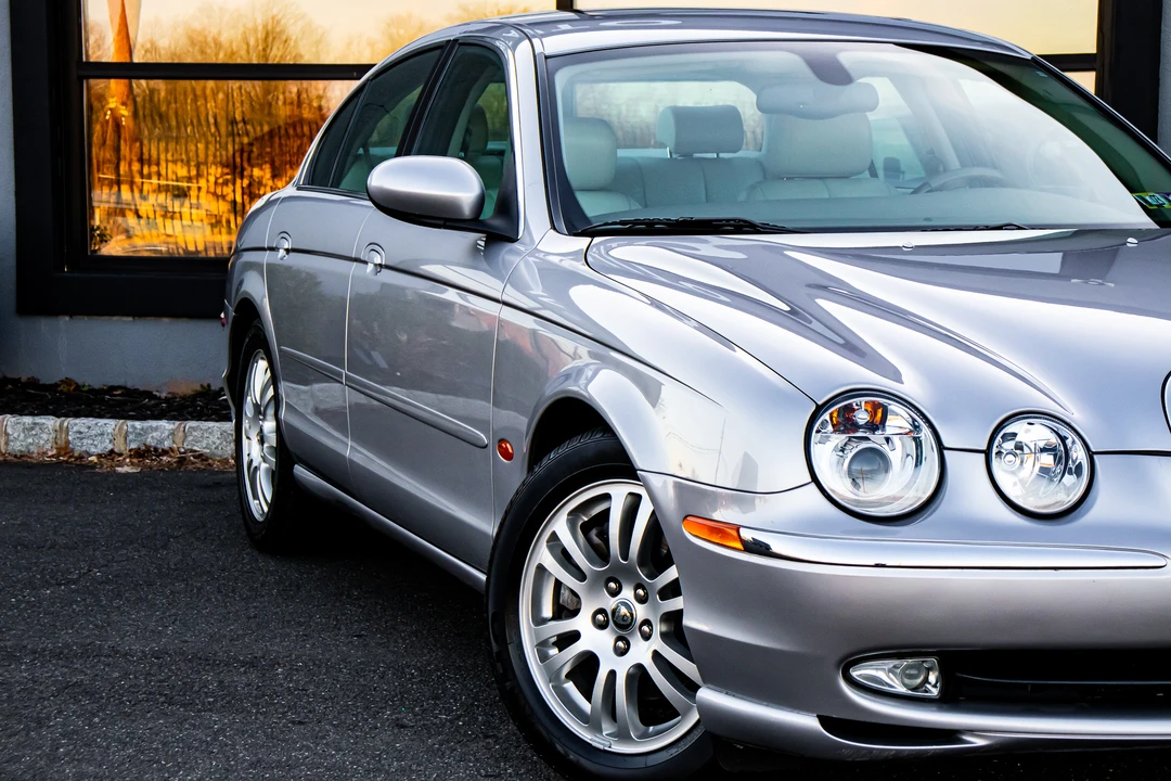 2003 Jaguar S-Type 2nd Gen - Image 21 of 31