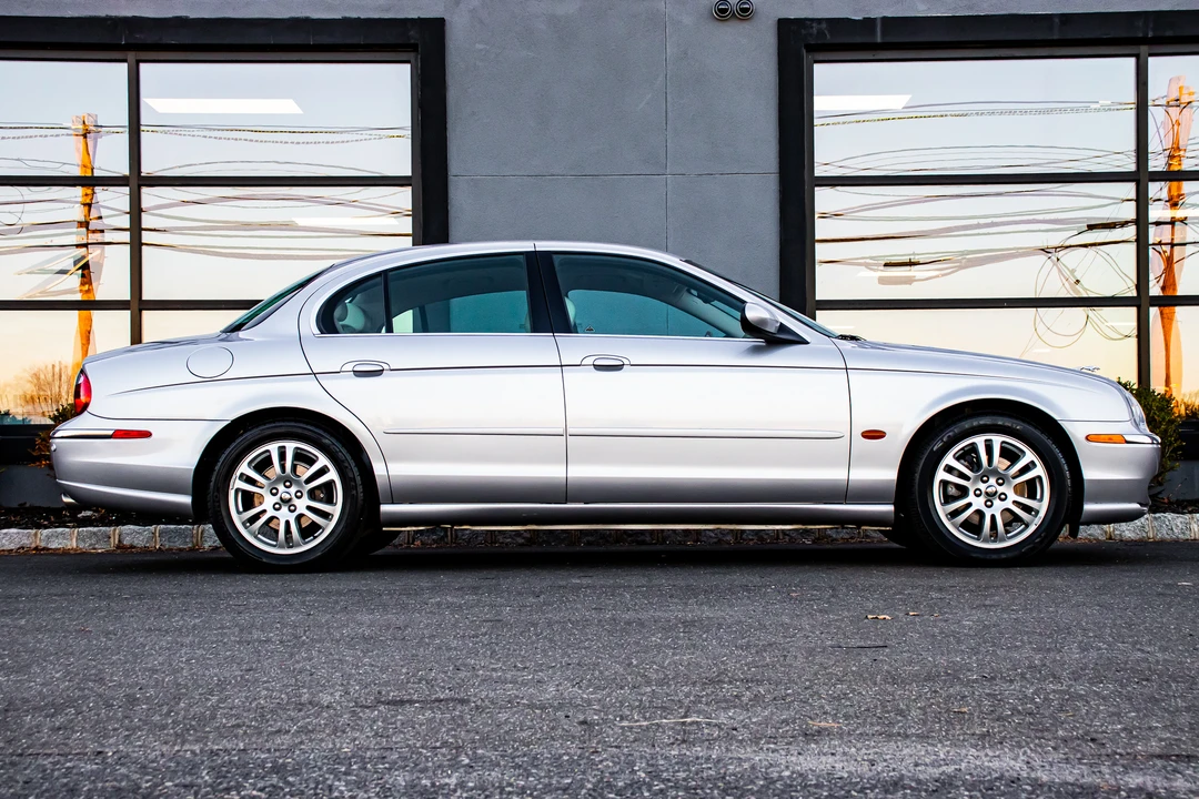 2003 Jaguar S-Type 2nd Gen - Image 13 of 31