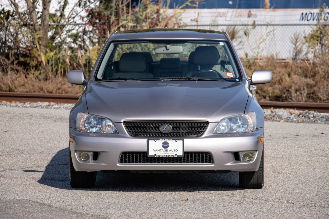2003 Lexus IS 1st Gen - Image 5 of 31