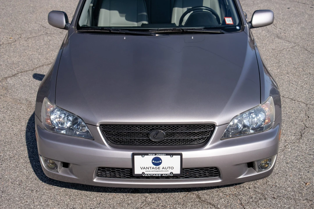 2003 Lexus IS 1st Gen - Image 29 of 31