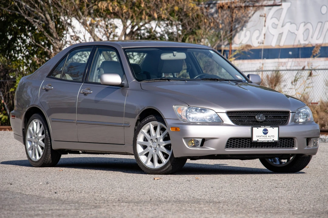 2003 Lexus IS 1st Gen - Image 9 of 31
