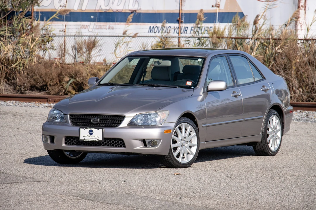 2003 Lexus IS 1st Gen - Image 3 of 31
