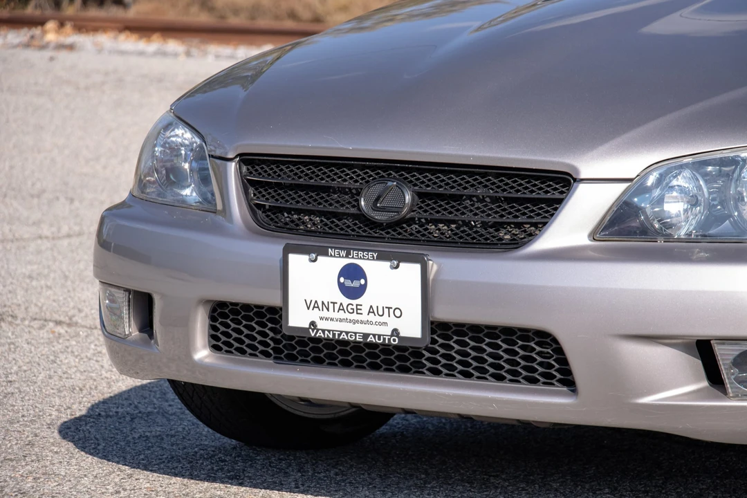 2003 Lexus IS 1st Gen - Image 28 of 31