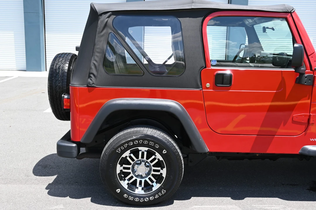 2004 Jeep TJ Wrangler - Image 28 of 31