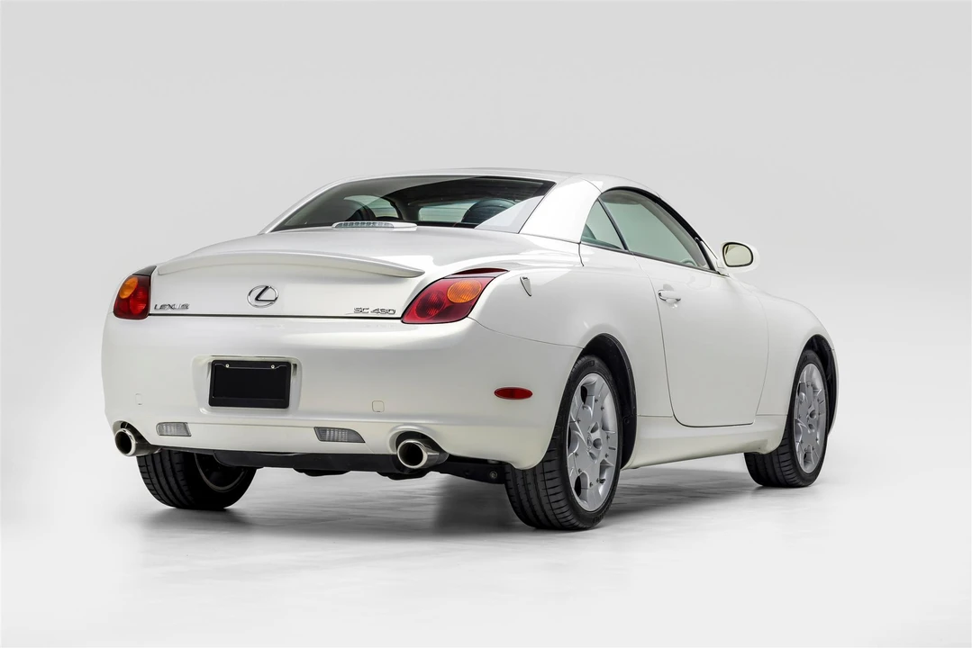 2004 Lexus SC430 - Image 9 of 31