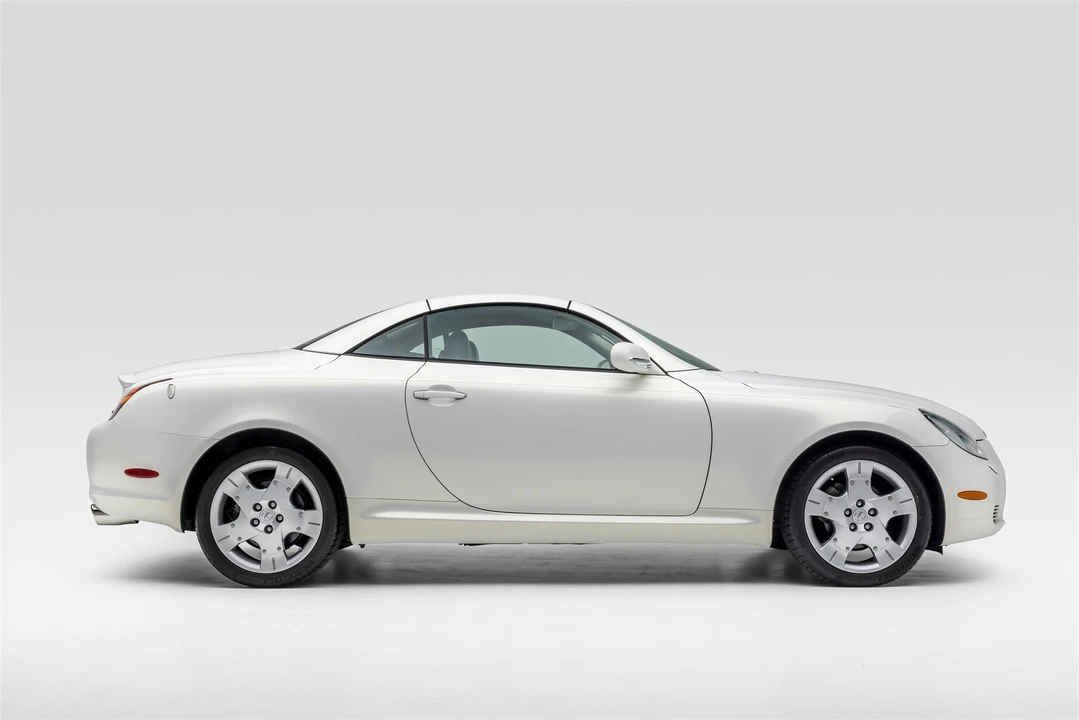 2004 Lexus SC430 - Image 12 of 31
