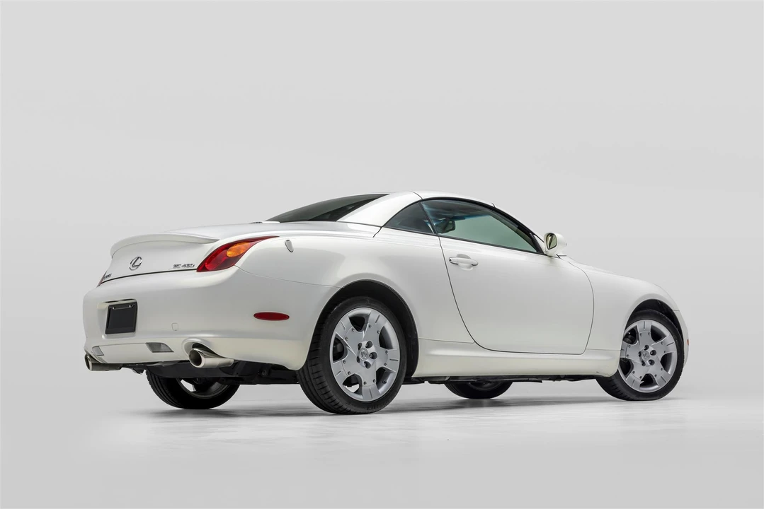 2004 Lexus SC430 - Image 11 of 31
