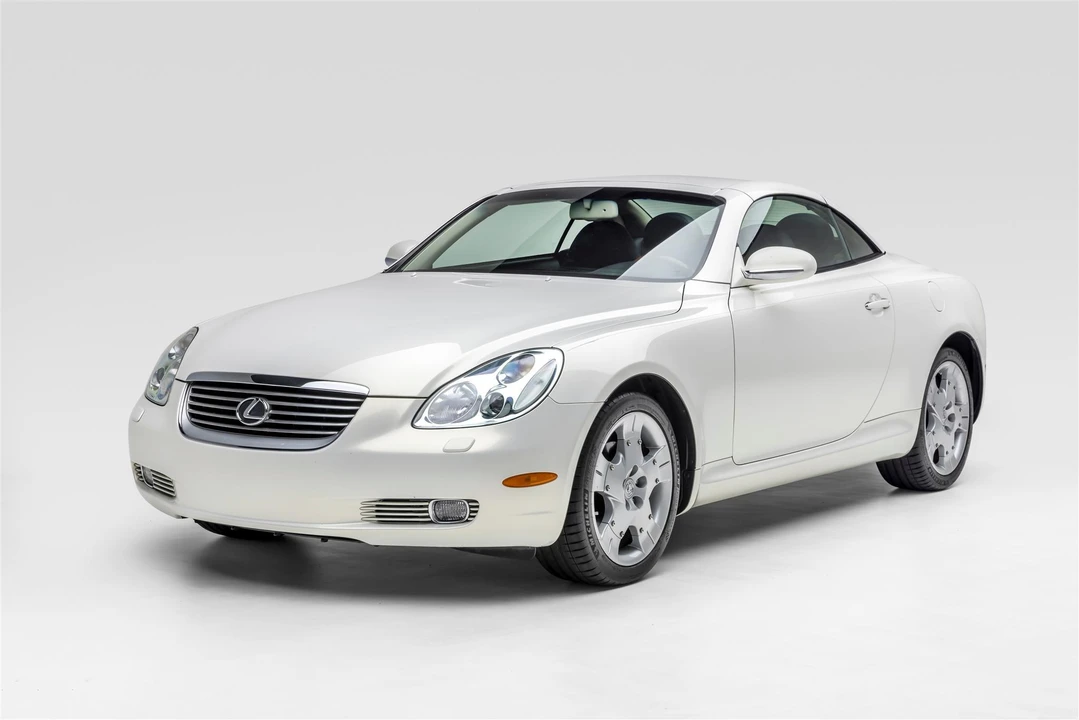 2004 Lexus SC430 - Image 3 of 31